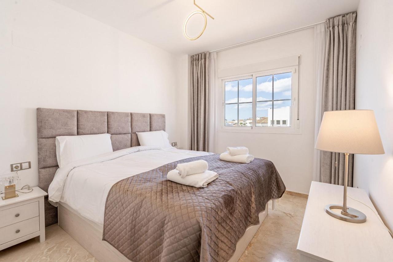 11 Modern Apt With Sea Views, Two Poolareas, Close To Parks & Beaches Manilva公寓 外观 照片